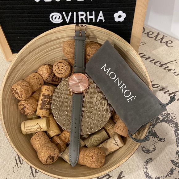 NEW MONROÉ Rose Gold Watch - Picture 3 of 10